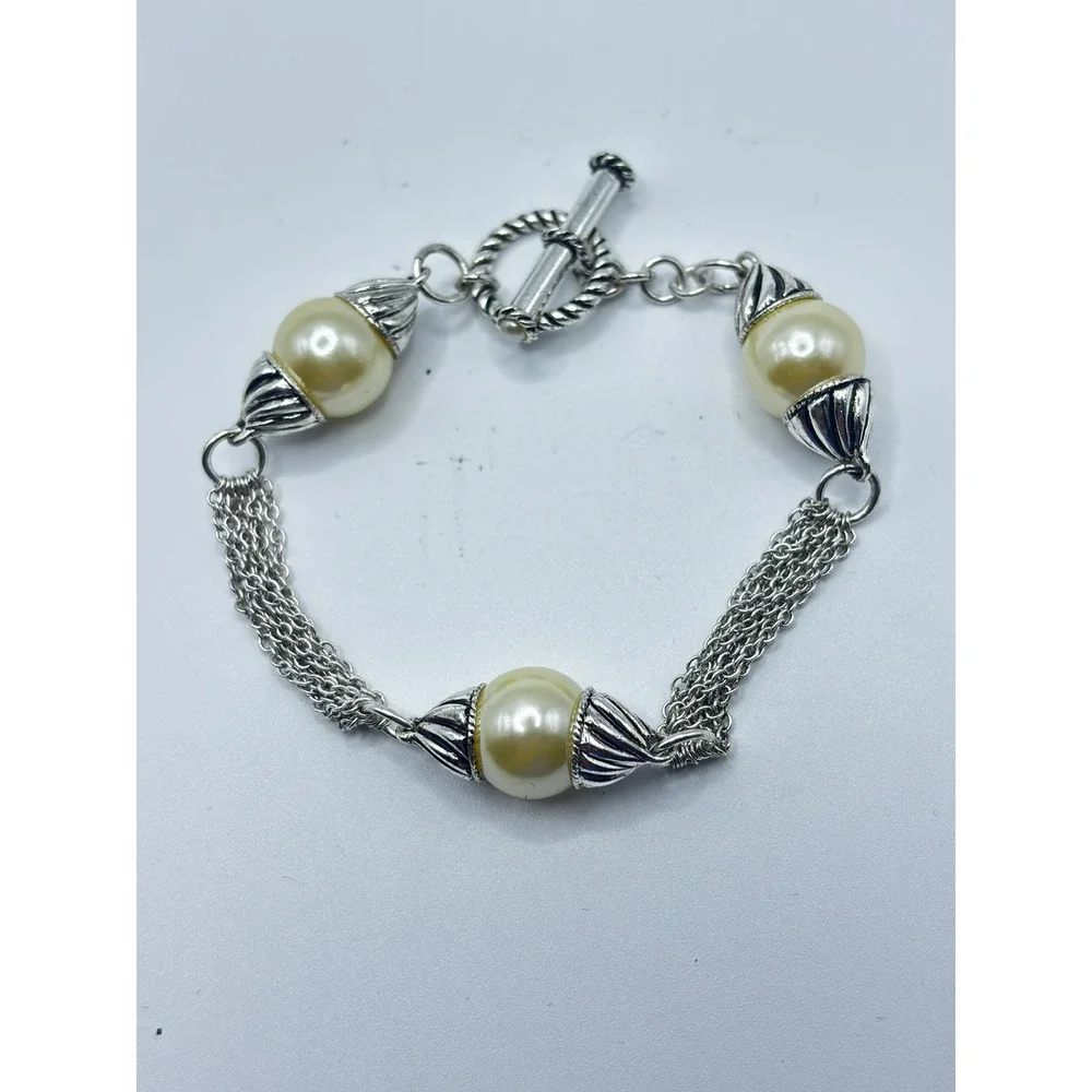 Trifari Pearlessence Faux‎ Pearl Multi Strand Silver Tone Toggle Bracelet 7